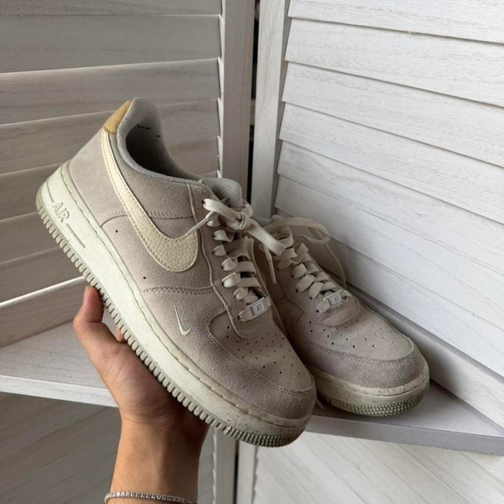 Nike light bone Air Force 1 Low trainers women's size 9.5